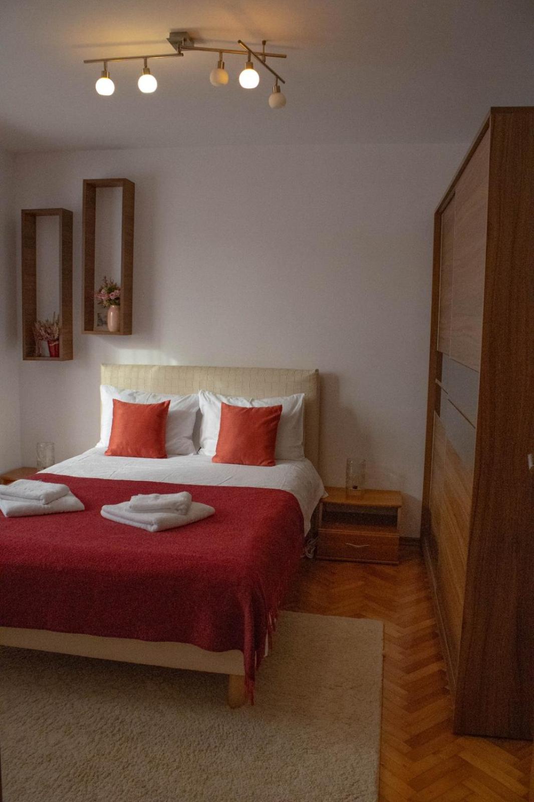 Apartament Aleea Minerva Brasov Luaran gambar